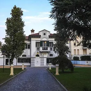 Relais Toti Beb Bed E Breakfast Bed & Breakfast